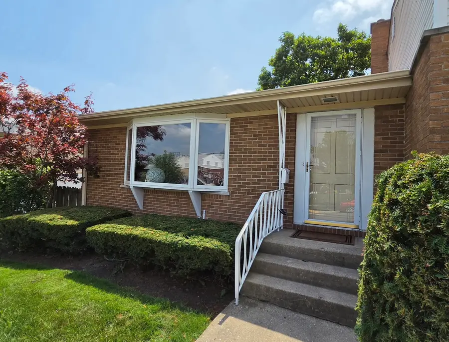 920 Park Drive, Melrose Park, IL 60160 - #3