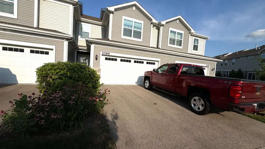 1066 Moraine Drive, South Elgin, IL 60177 - #3
