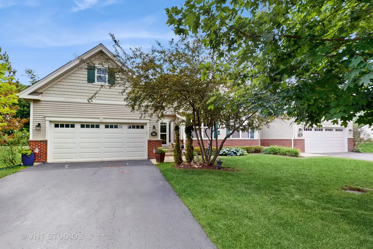 301 W Eagle Court, Waukegan, IL 60087 - #1