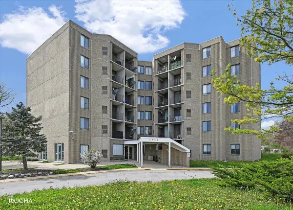 1750 N Marywood Avenue #501, Aurora, IL 60505
