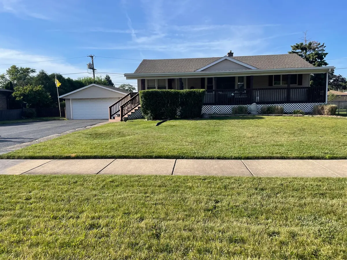 5620 W 83rd Street, Burbank, IL 60459 - #1