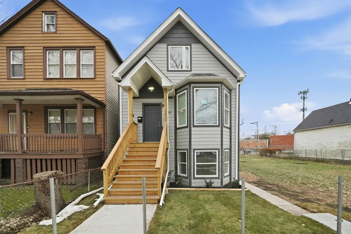 8839 S Colfax Avenue, Chicago, IL 60617 - #1