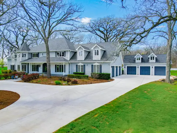 37132 N Black Velvet Lane, Wadsworth, IL 60083