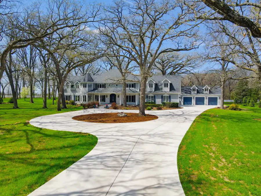 37132 N Black Velvet Lane, Wadsworth, IL 60083 - #2