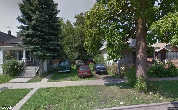 10516 S La Salle Street, Chicago, IL 60628