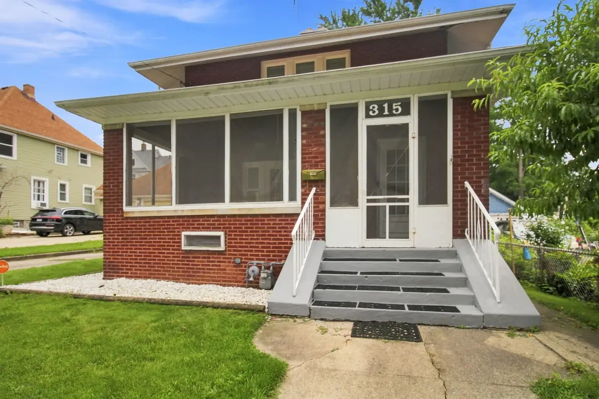 315 Center Street, Waukegan, IL 60085 - #1