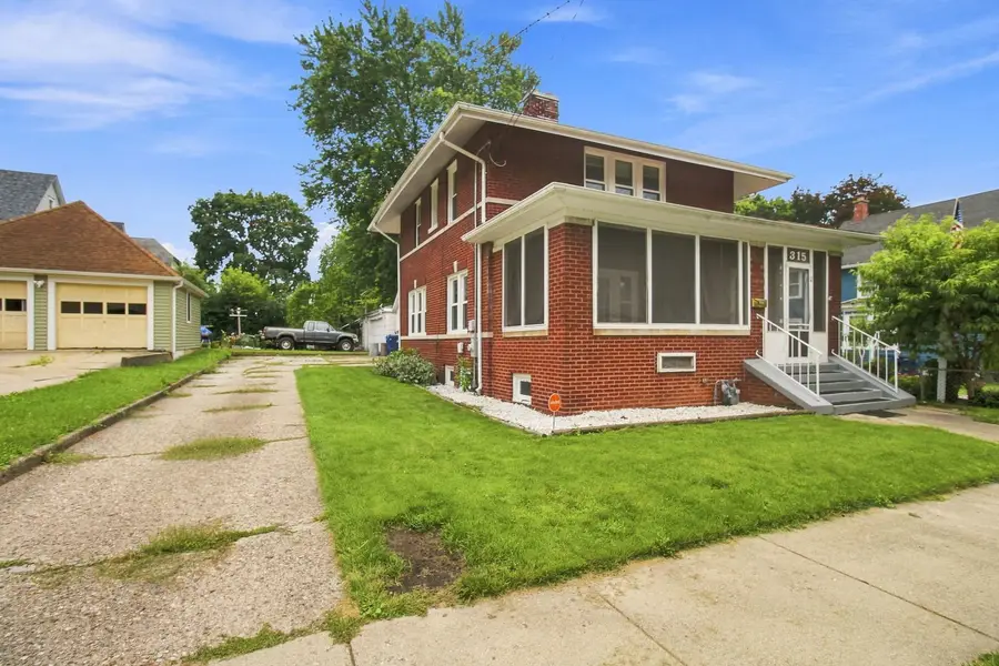 315 Center Street, Waukegan, IL 60085 - #2