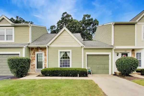 2005 Teton Parkway #2005, Algonquin, IL 60102