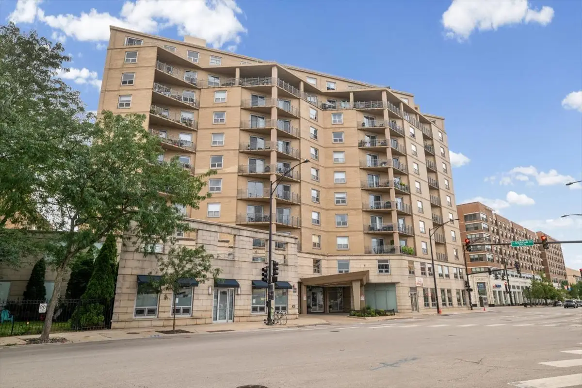 4350 N Broadway Street #1001, Chicago, IL 60613 - #1