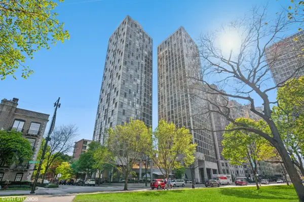 345 W Fullerton Parkway #801, Chicago, IL 60614