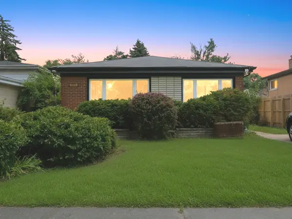 8113 Central Avenue, Morton Grove, IL 60053