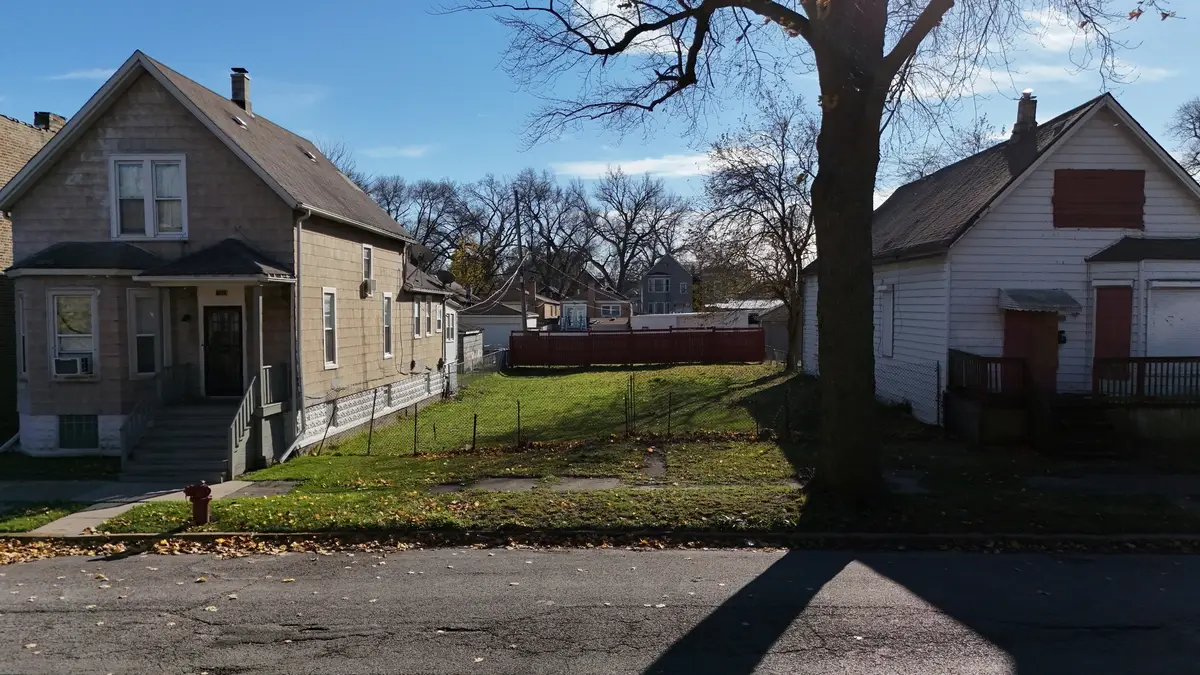 737 W 50th Street, Chicago, IL 60609 - #1