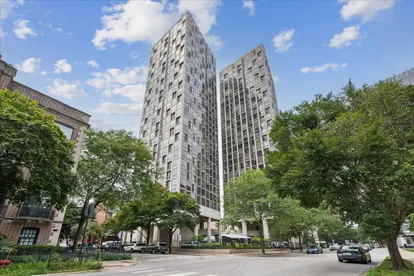 345 W Fullerton Parkway #1008, Chicago, IL 60614