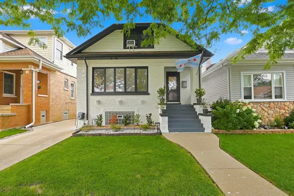 7028 N Oriole Avenue, Chicago, IL 60631