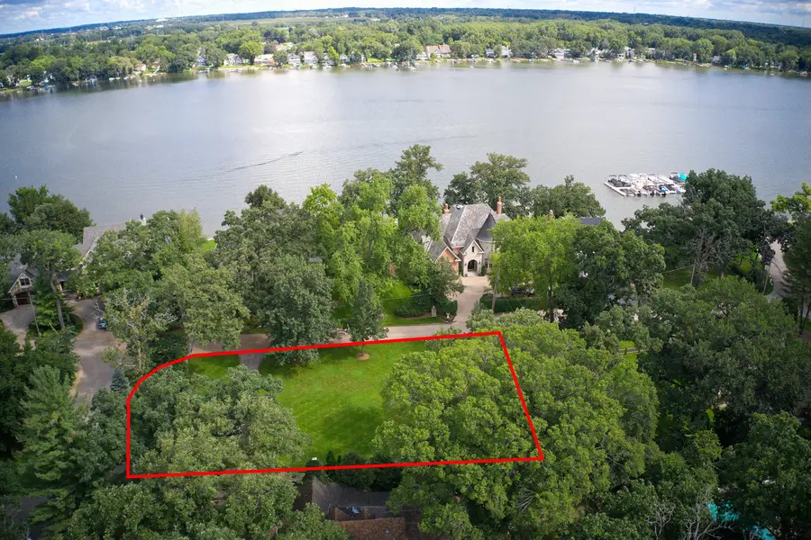 1577 S Shore Drive, Crystal Lake, IL 60014 - #3