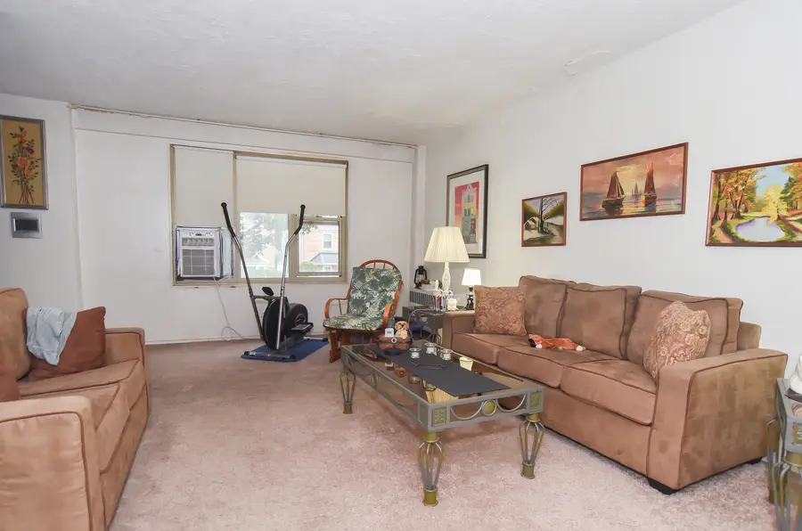 2610 W Balmoral Avenue #203, Chicago, IL 60625 - #3