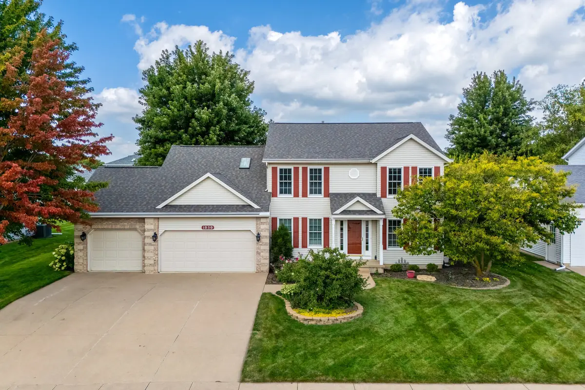 1050 W Davies Court, Eldridge, IA 52748 - #1