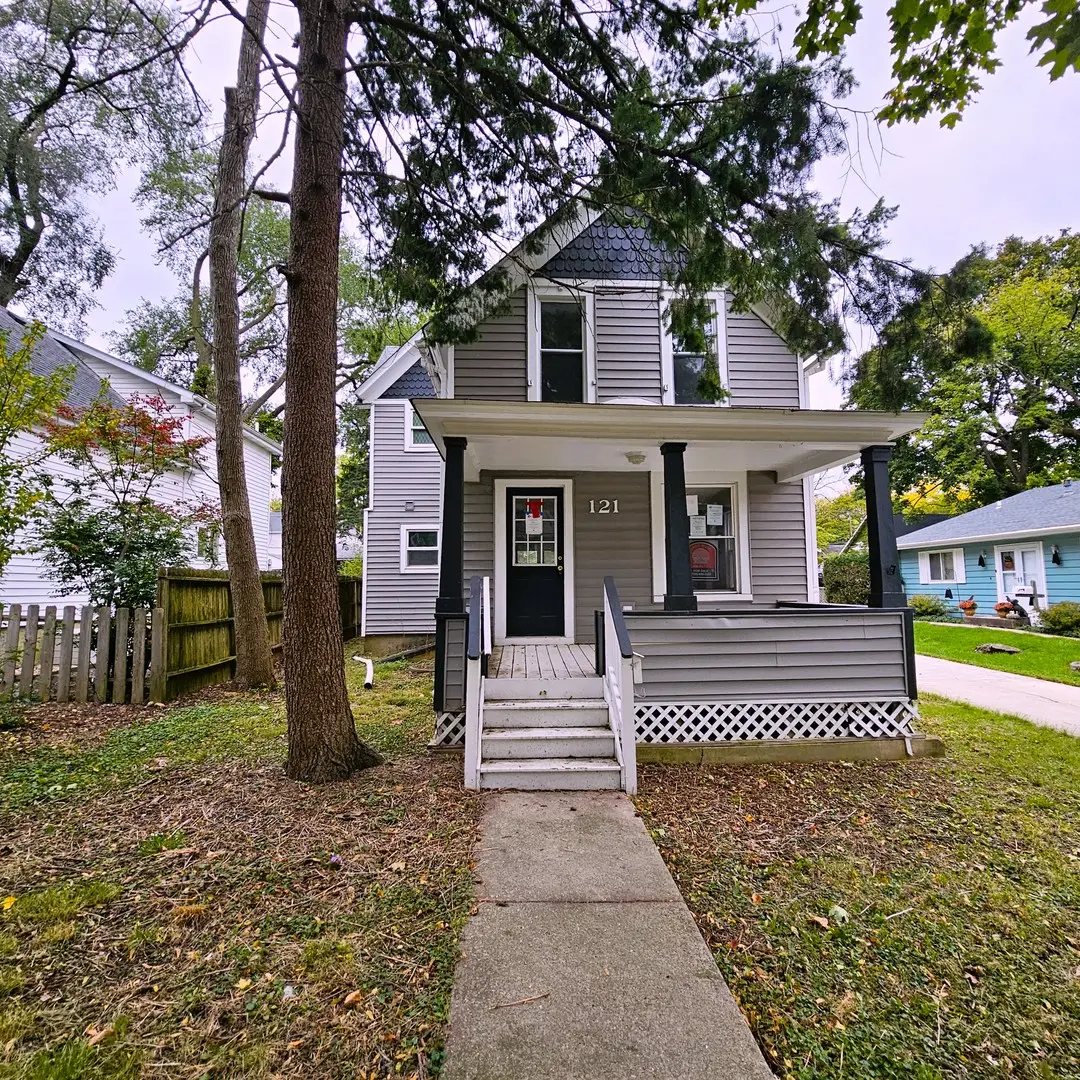 121 4th Street, Libertyville, IL 60048 - #1