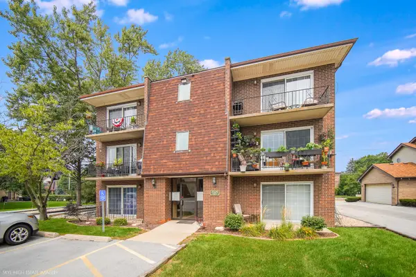 7029 167th Street #4N, Tinley Park, IL 60477