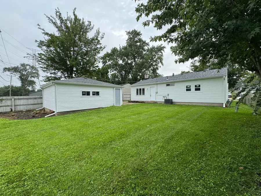 205 Linden Avenue, Romeoville, IL 60446 - #2