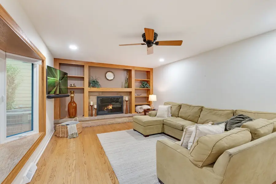 1685 Dartmouth Lane, Deerfield, IL 60015 - #2