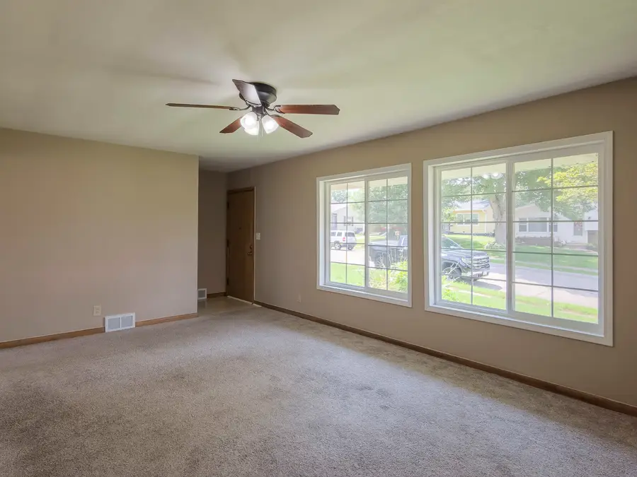 2509 Kelling Street, Davenport, IA 52804 - #3