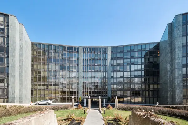 1420 Sheridan Road #3i, Wilmette, IL 60091