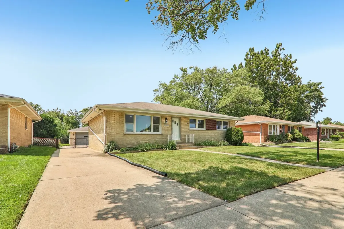 812 N Lincoln Street, Addison, IL 60101 - #1