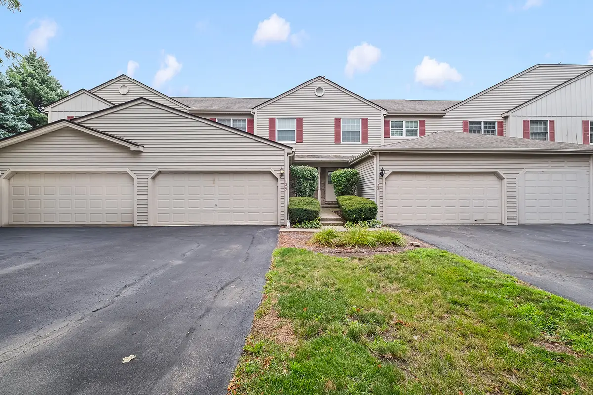129 W Robinhood Way, Bolingbrook, IL 60440 - #1