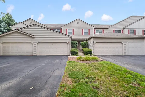 129 W Robinhood Way, Bolingbrook, IL 60440