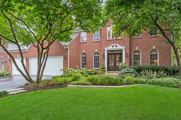 3708 Landsdown Avenue, Naperville, IL 60564