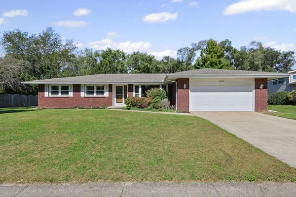 1402 Scovill Street, Urbana, IL 61801