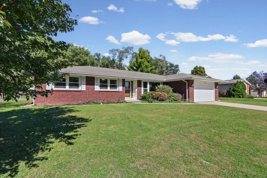 1402 Scovill Street, Urbana, IL 61801 - #2