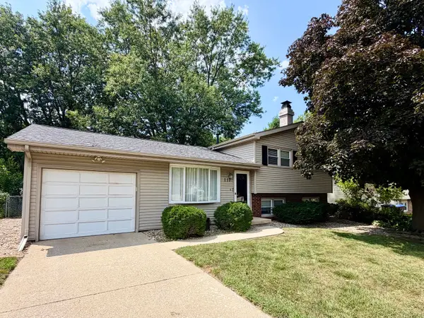 117 Greenleaf Drive, Bloomington, IL 61704
