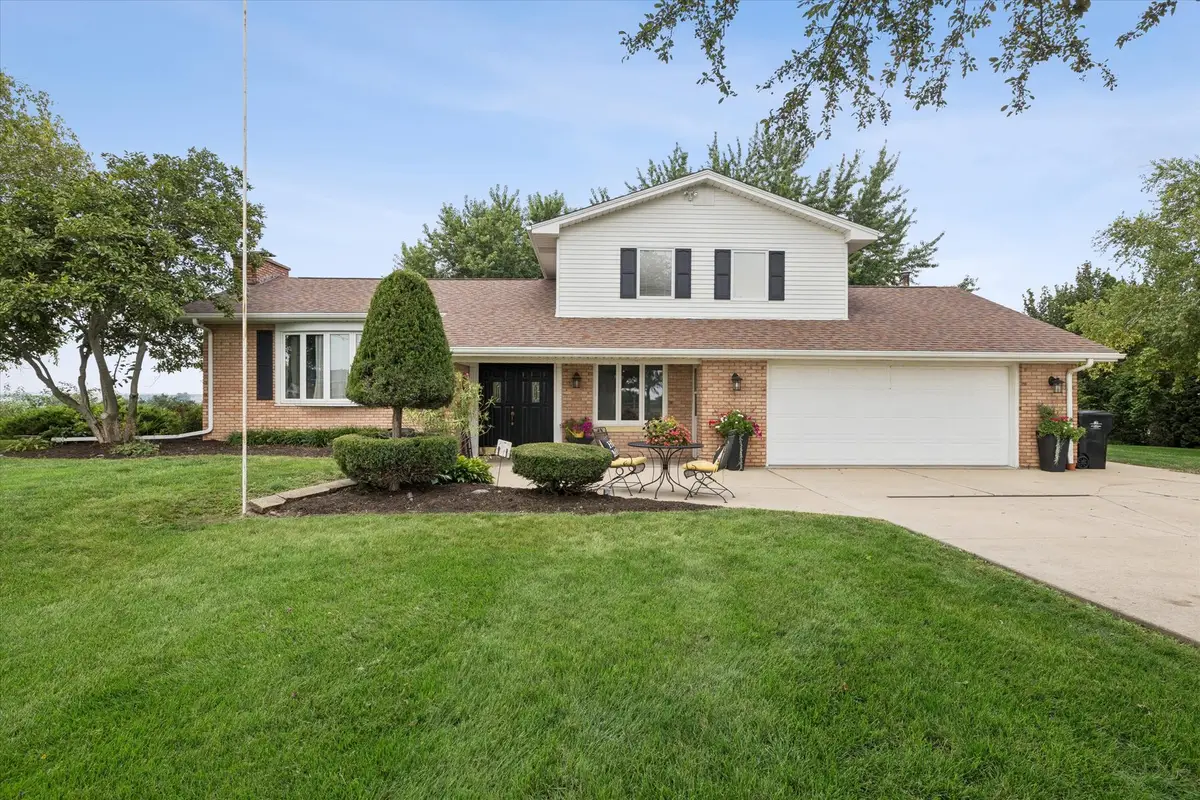 2842 234th Street, Dewitt, IA 52472 - #1