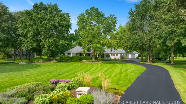 38W064 Tanglewood Drive, Batavia, IL 60510