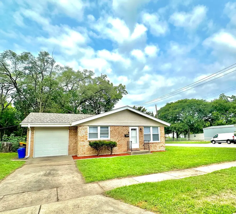 730 Woodlawn Avenue, Rockford, IL 61103 - #2