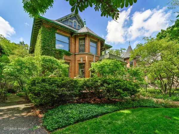 2330 N Kedzie Boulevard, Chicago, IL 60647