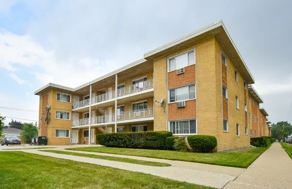 4600 River Road #C2, Schiller Park, IL 60176