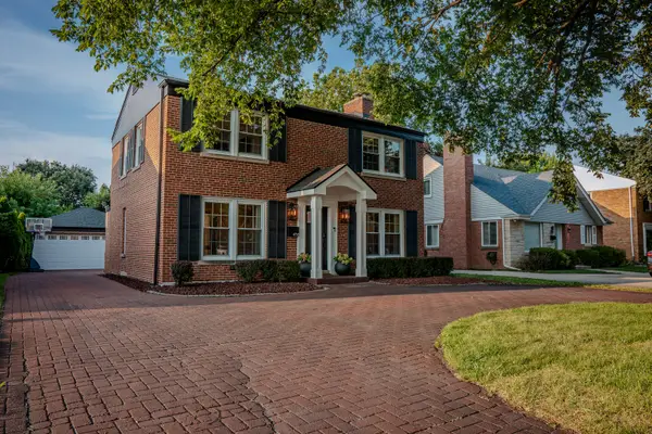 4738 W Pratt Avenue, Lincolnwood, IL 60712