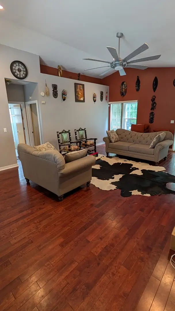 1133 E 83rd Unit 185 Street, Chicago, IL 60619 - #3