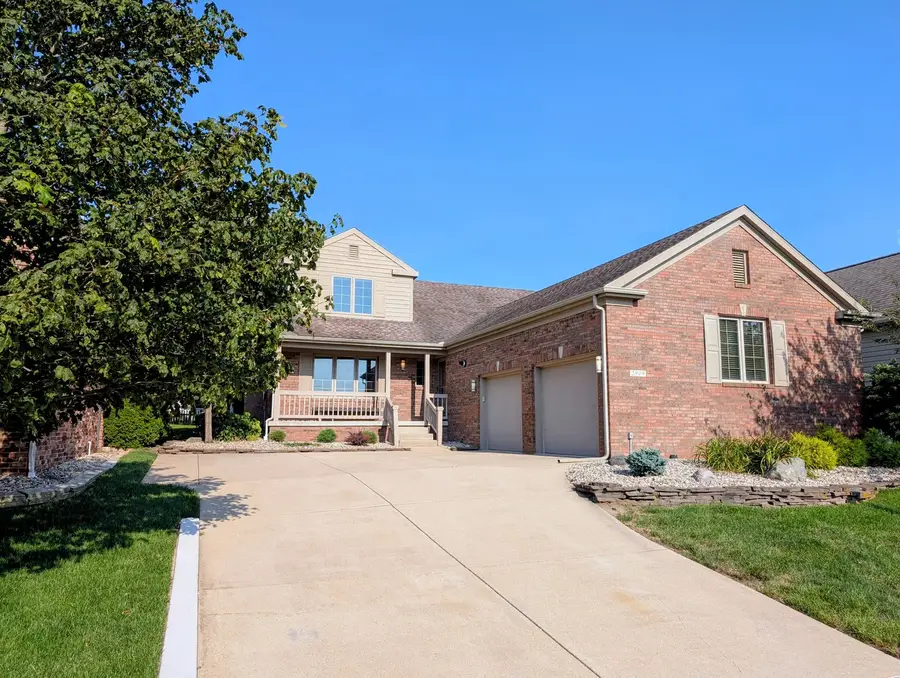 2909 Greystone Place, Champaign, IL 61822 - #2