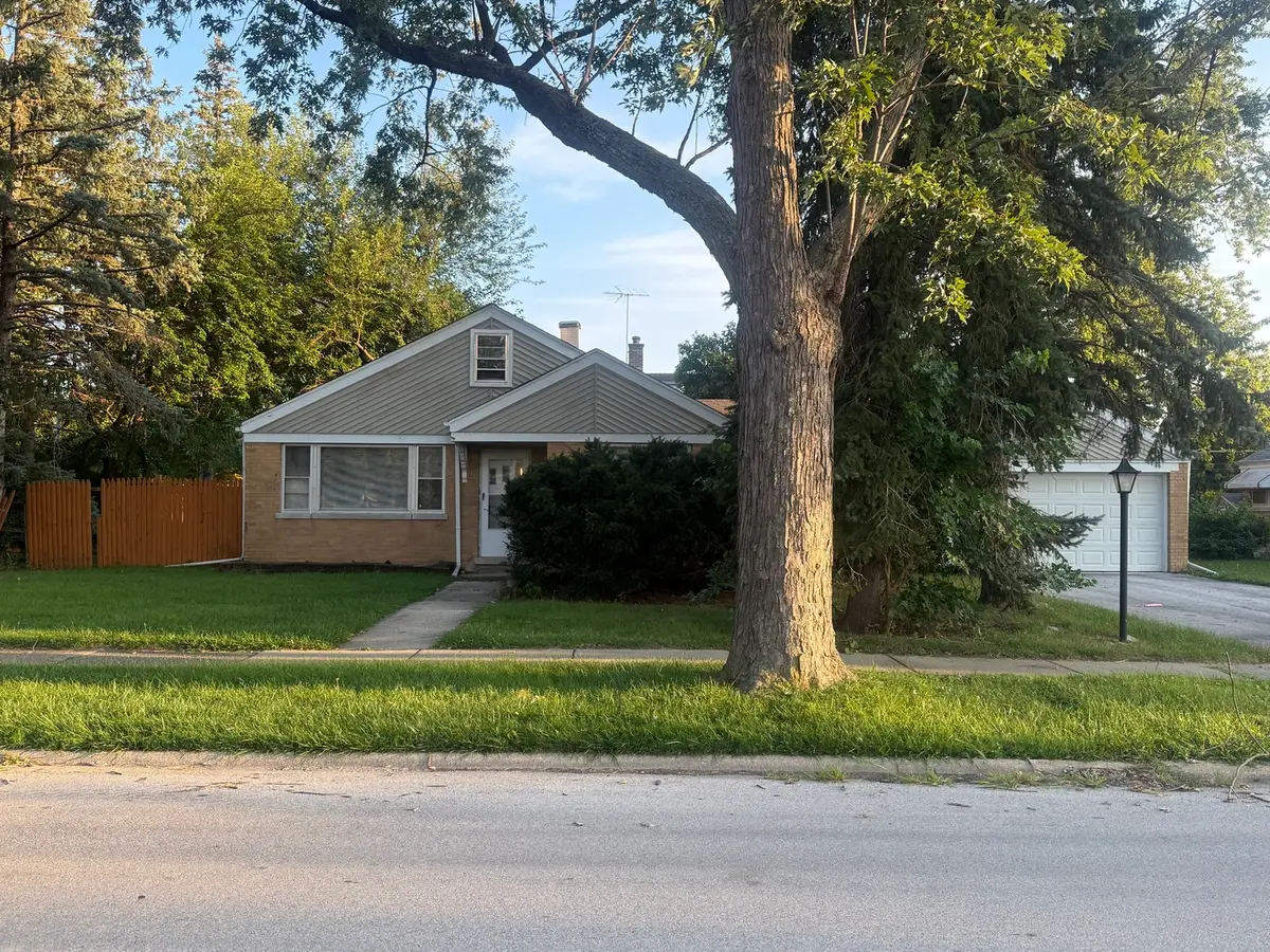 10806 S Komensky Avenue, Oak Lawn, IL 60453 - #1