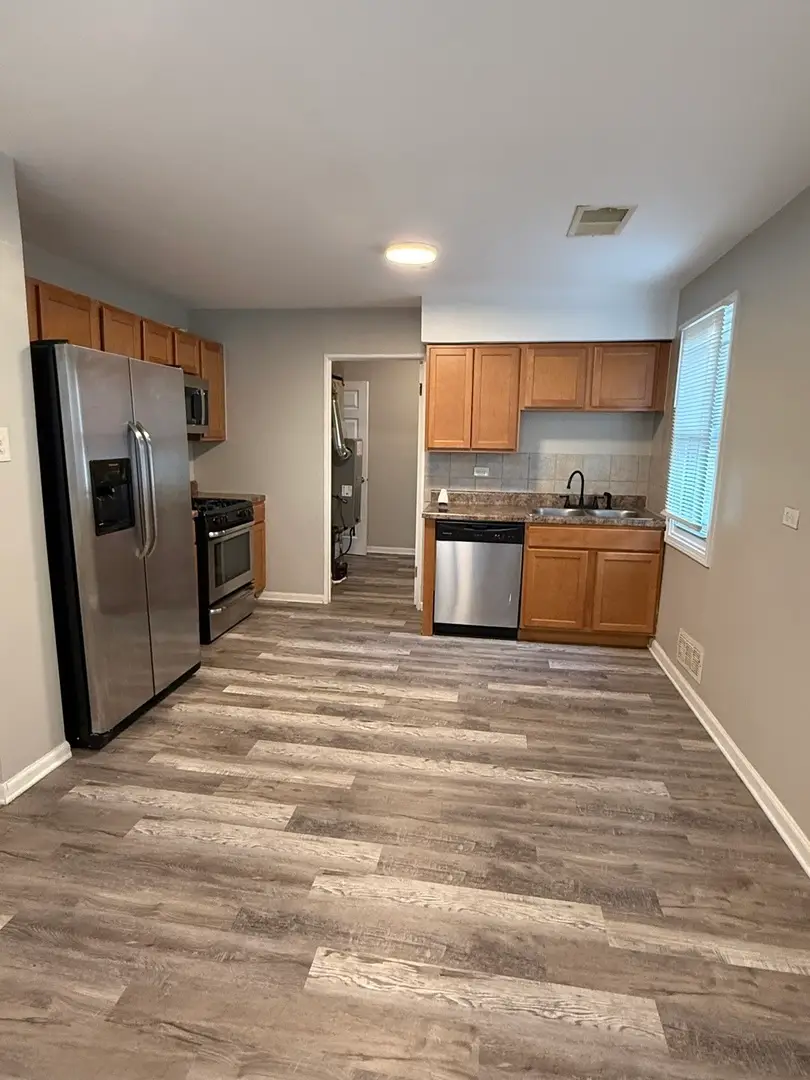 10806 S Komensky Avenue, Oak Lawn, IL 60453 - #3