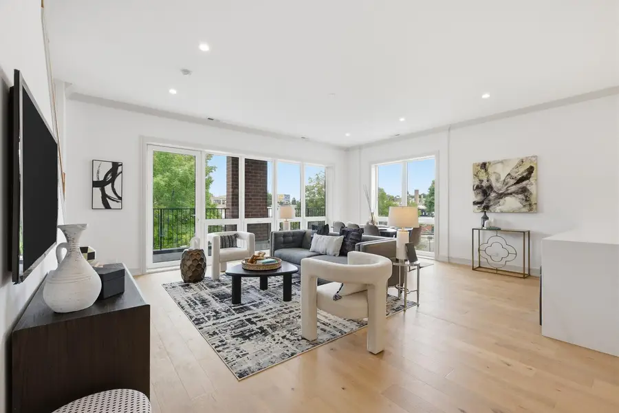 6414 N Francisco Avenue #101, Chicago, IL 60645 - #3