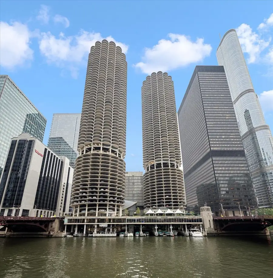 300 N State Street #3206, Chicago, IL 60654 - #2