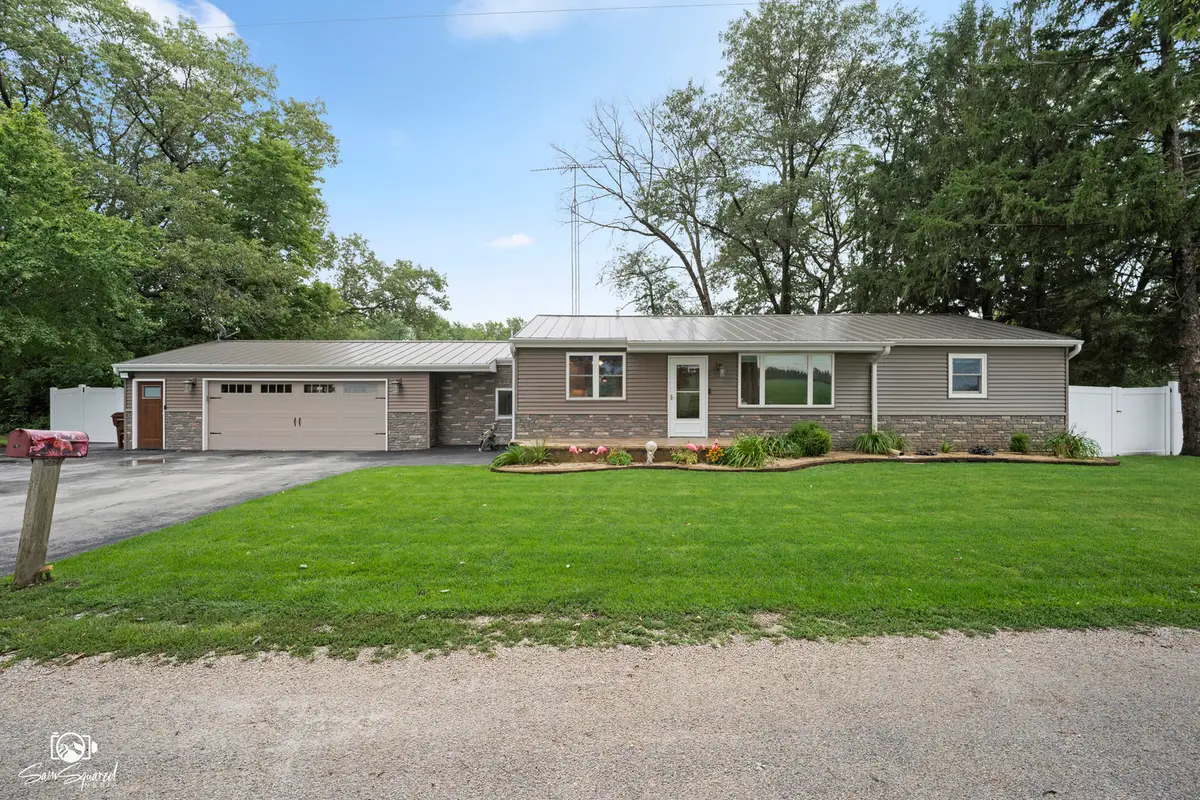 101 W Riverdale Drive, Clifton, IL 60927 - #1