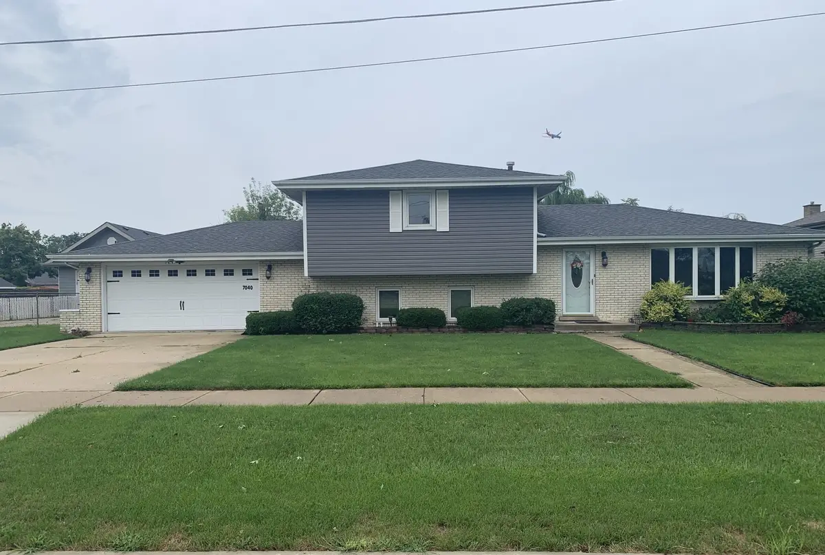 7040 W 82nd Street, Burbank, IL 60459 - #1