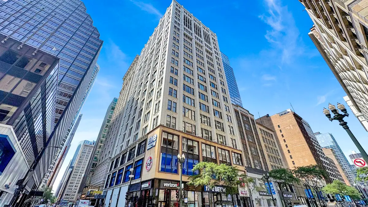 8 W Monroe Street #2001, Chicago, IL 60603 - #1
