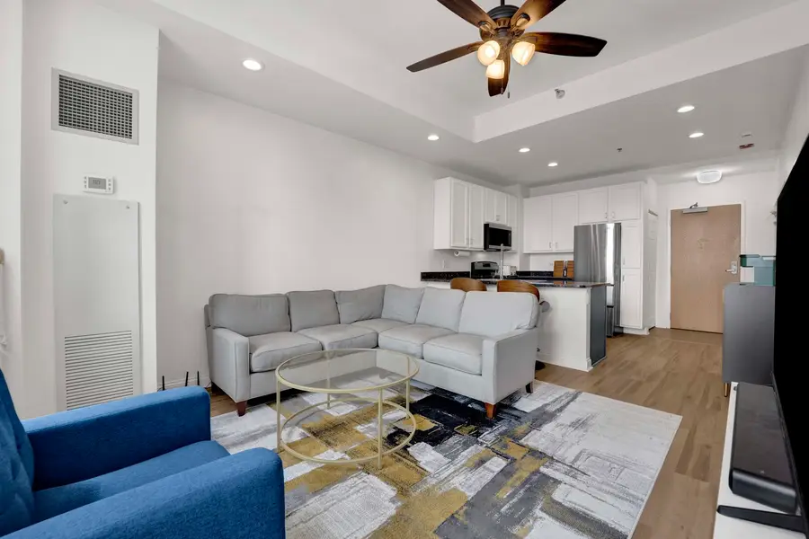 8 W Monroe Street #2001, Chicago, IL 60603 - #2